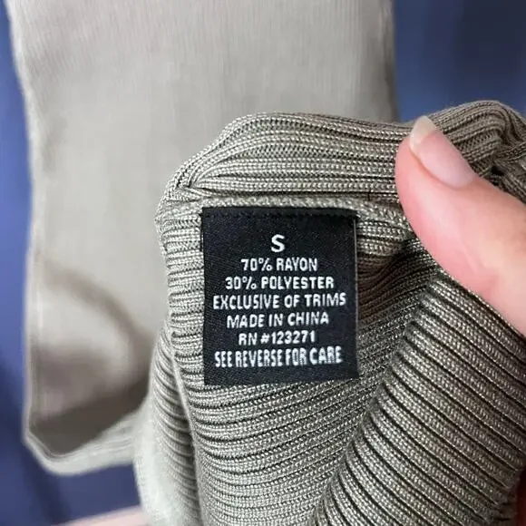 Harper & Ivy Ribbed Knit Midi Dress Sage Green Button Front Bodycon Small NWOT - Picture 5 of 6